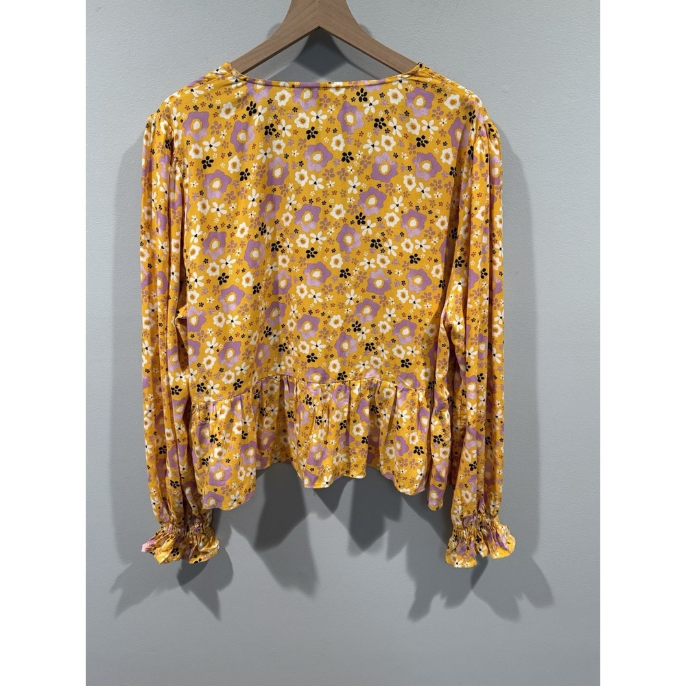 ASOS Design Curve Size U.S. 18 Long Sleeve Tie Front Shirred Cuff Floral Blouse - Picture 5 of 9